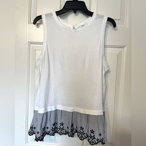 Crown & Ivy sleeveless top